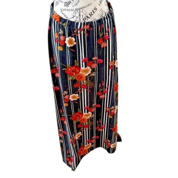 French Laundry Women's Boho Maxi Skirt; Black/Stripes/Floral; Elastic Waist; L - Picture 5 of 8